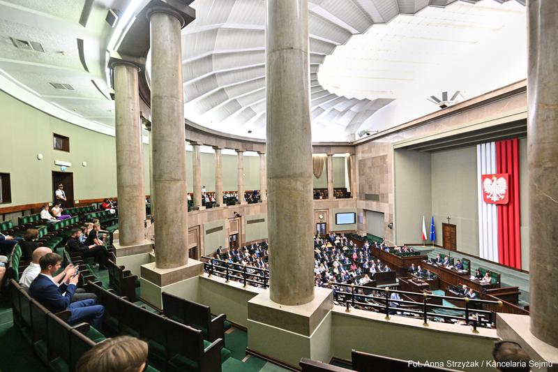 PRZYJĘCIE POPRAWEK DO USTAWY O ZDROWIU ZWIERZĄT